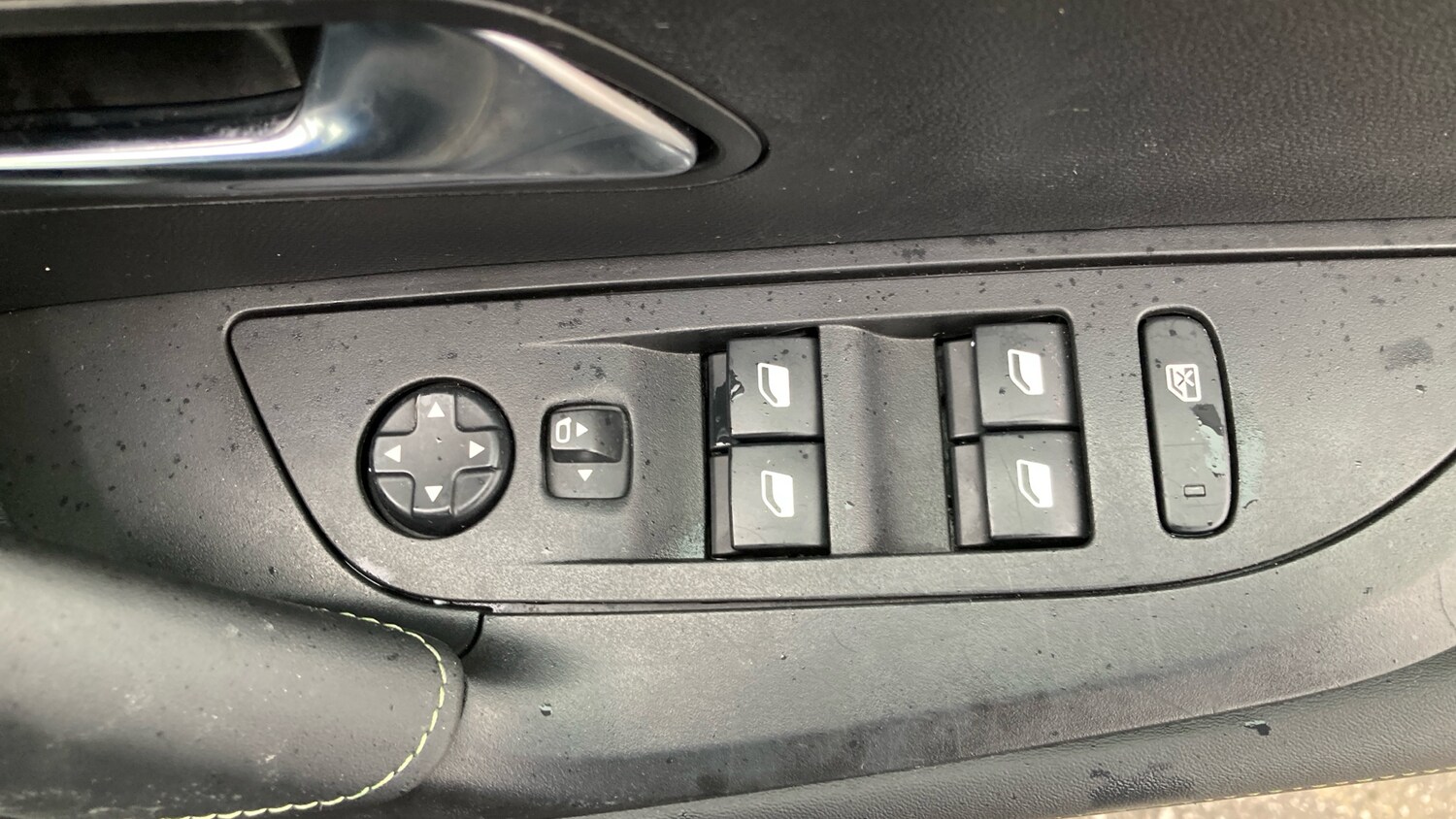 Used Peugeot 2008 2022 for sale - 76602717: Photo 28