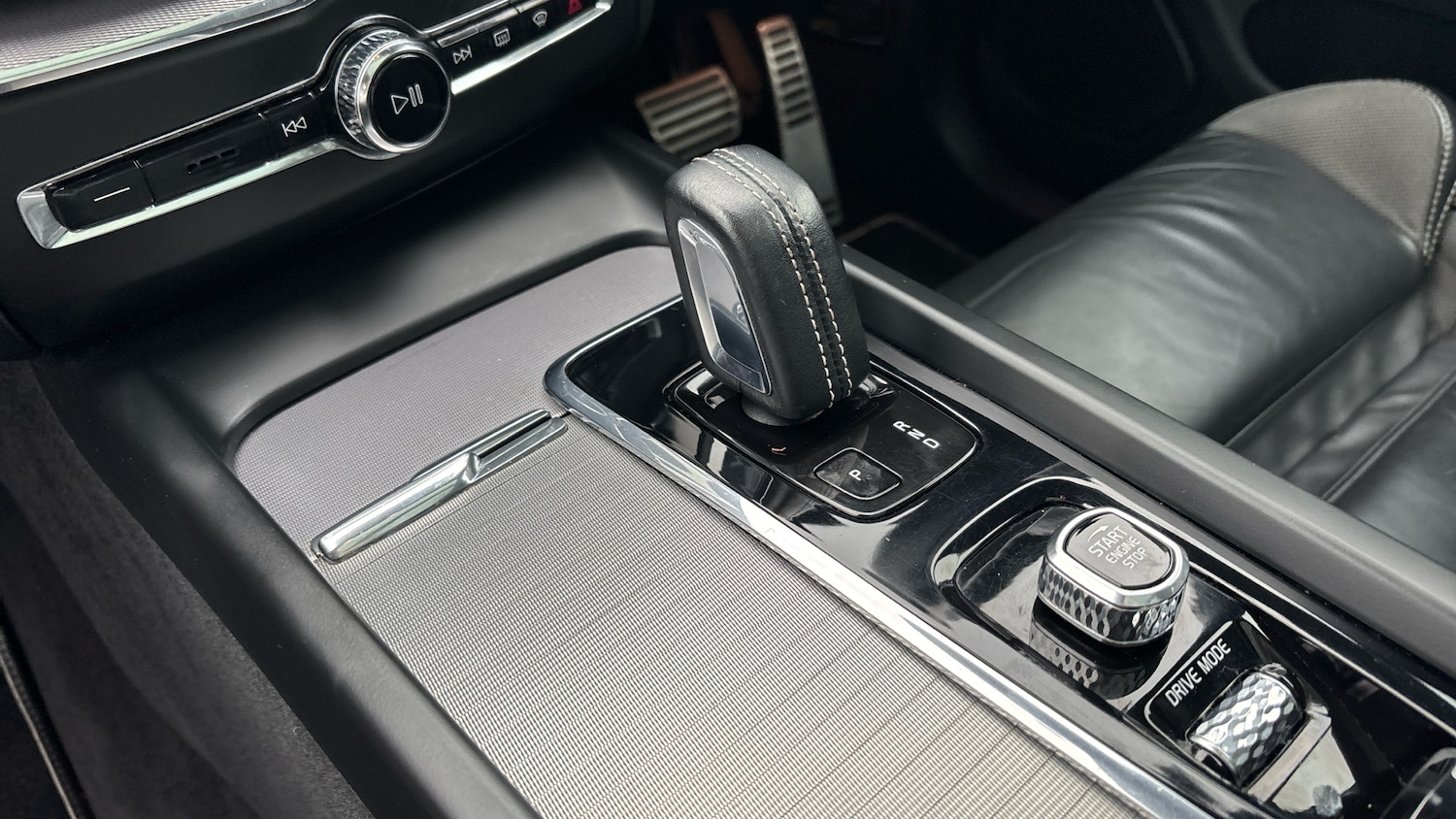 Used Volvo XC60 2021 for sale - 77113268: Photo 13