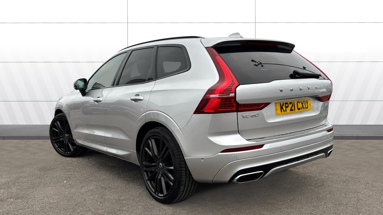 Used Volvo XC60 2021 for sale - 77113268: Photo 2