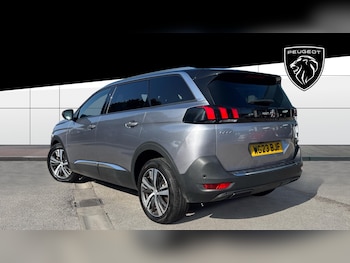 Used Peugeot 5008 2023 for sale - 79557095: Photo
