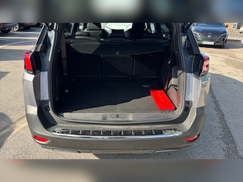 Used Peugeot 5008 2023 for sale - 79557095: Photo
