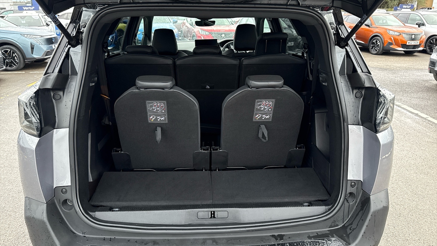 Used Peugeot 5008 2023 for sale - 77584400: Photo 4