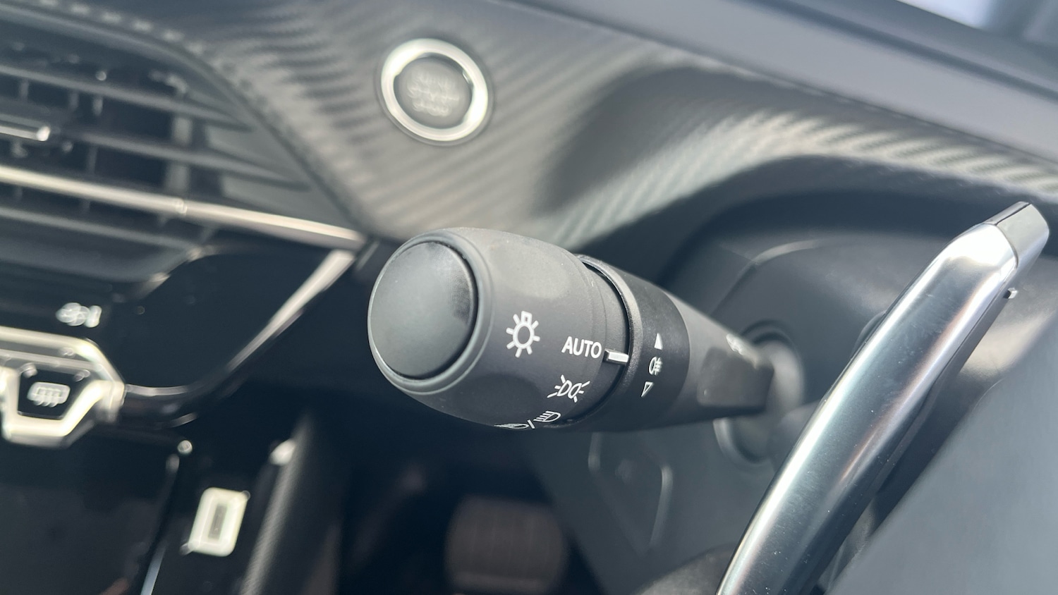 Used Peugeot 208 2025 for sale - 77000950: Photo 24