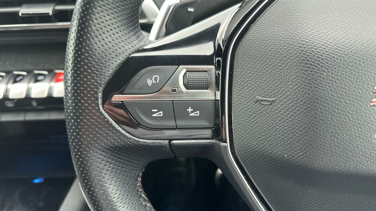 Used Peugeot 3008 2019 for sale - 78106130: Photo 27