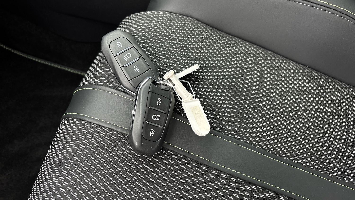 Used Peugeot 2008 2023 for sale - 76782508: Photo 20