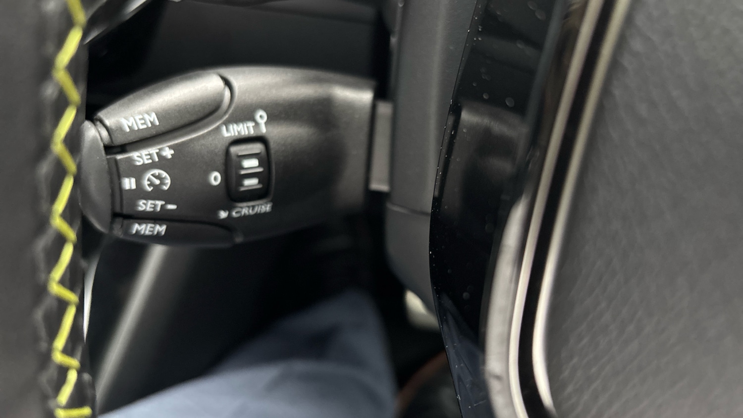 Used Peugeot 2008 2023 for sale - 76782508: Photo 36