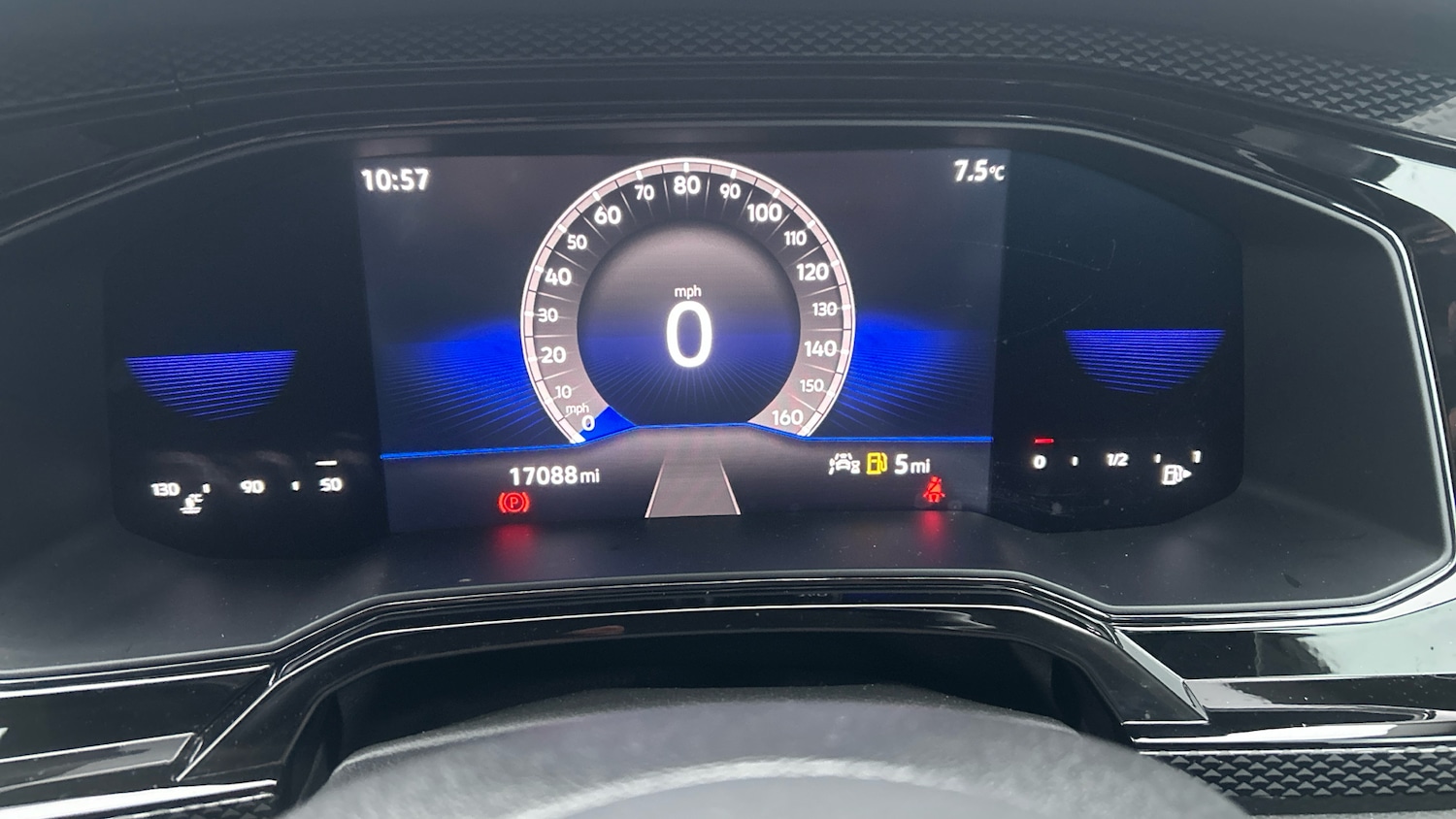 Used Volkswagen Taigo 2022 for sale - 77261315: Photo 32