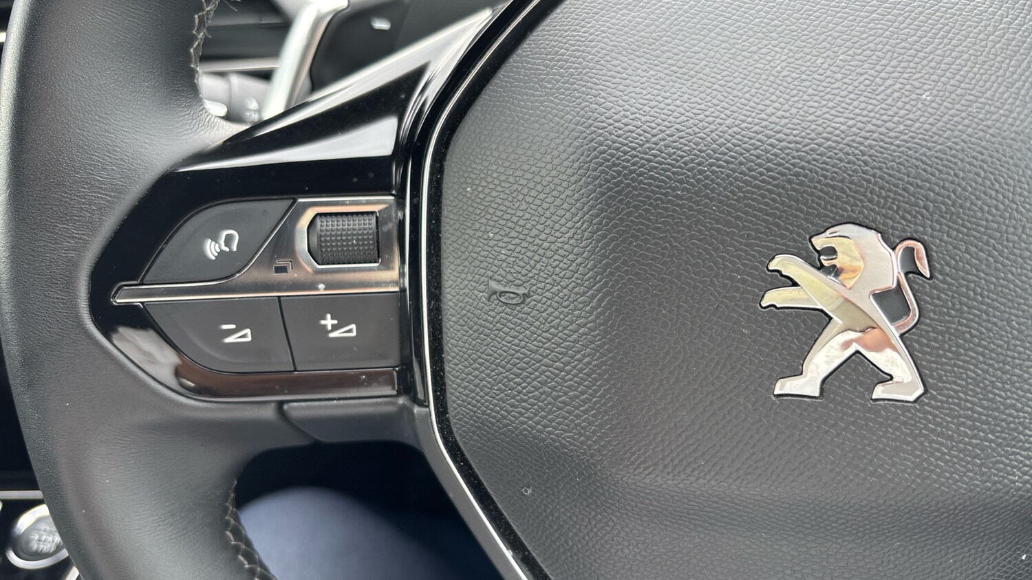 Used Peugeot 3008 2024 for sale - 76143573: Photo 35