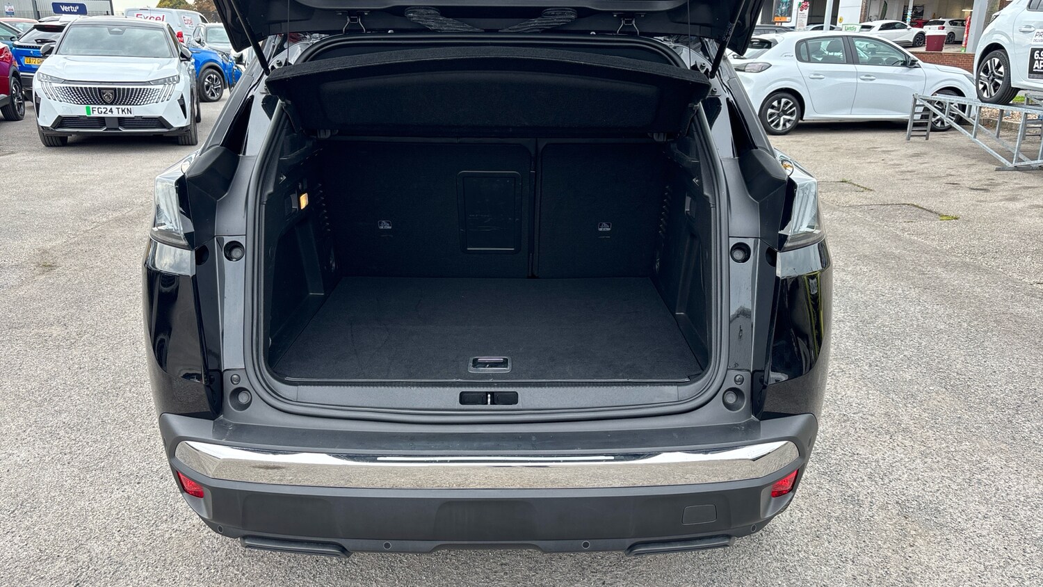 Used Peugeot 3008 2024 for sale - 76143573: Photo 4