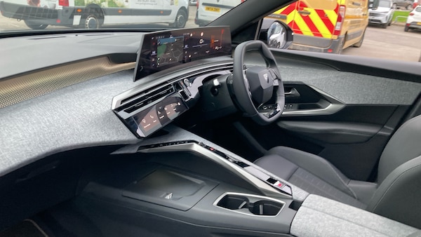 Used Peugeot 3008 2025 for sale - 76230781: Photo 14