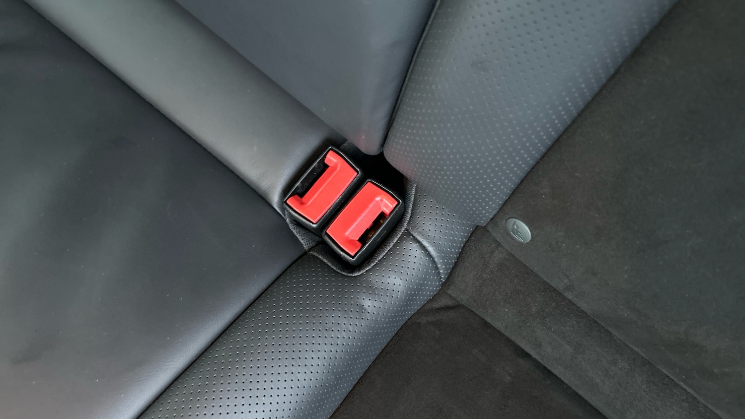 Used Volvo XC60 2017 for sale - 77351100: Photo 17