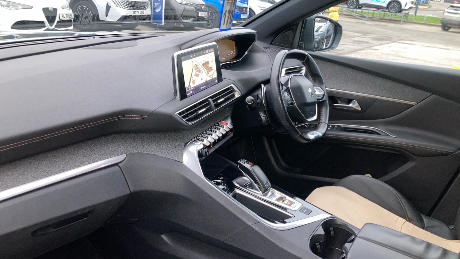 Used Peugeot 3008 2018 for sale - 77528492: Photo 11