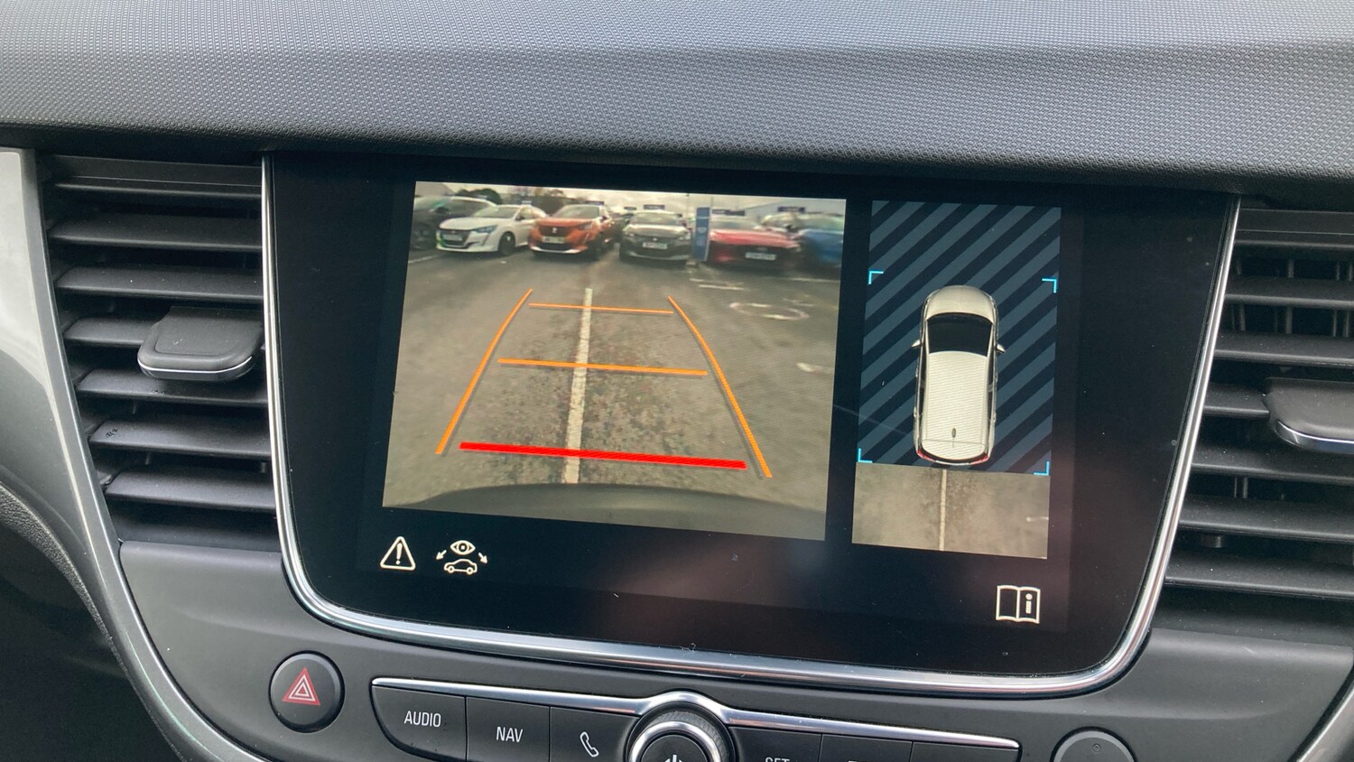 Used Vauxhall Crossland 2022 for sale - 76637633: Photo 21