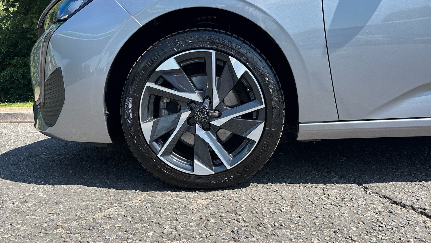 2024 Peugeot 308 1.2 PureTech Allure 5dr EAT8 Petrol Estate Estate Petrol Automa - Picture 7 of 24