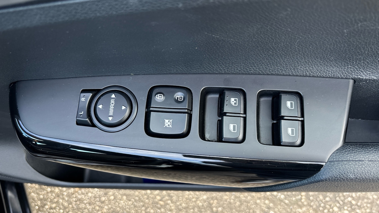 Used Kia Picanto 2023 for sale - 76777895: Photo 25