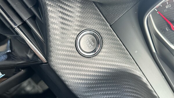 Used Peugeot 208 2022 for sale - 75984545: Photo 38