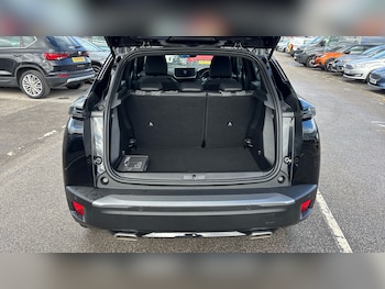 Used Peugeot 2008 2025 for sale - 77953828: Photo