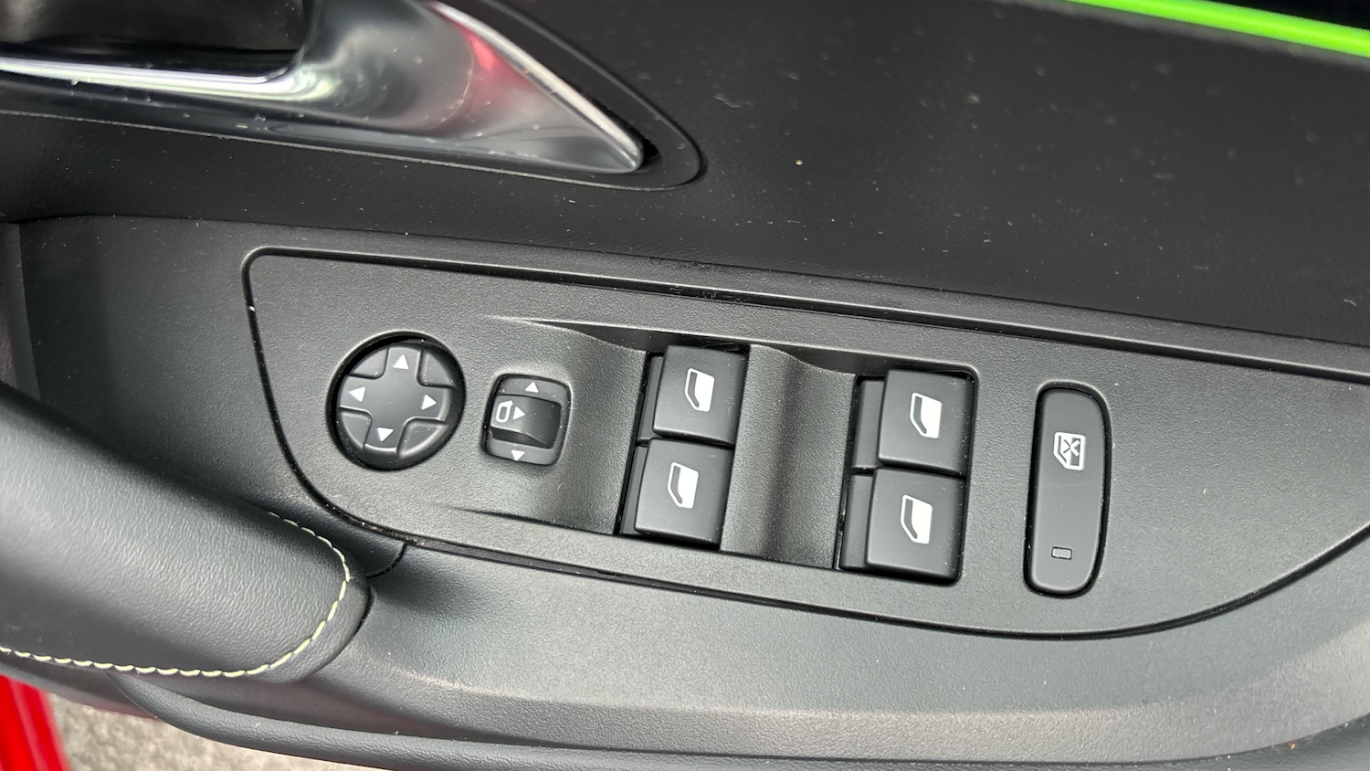 Used Peugeot 2008 2022 for sale - 76089968: Photo 29