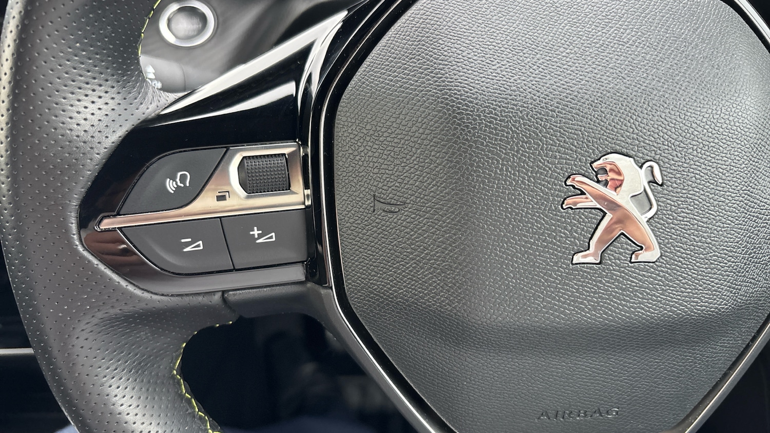 Used Peugeot 2008 2022 for sale - 76089968: Photo 36