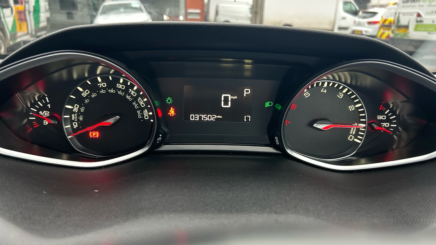 Used Peugeot 308 2015 for sale - 76980717: Photo 18