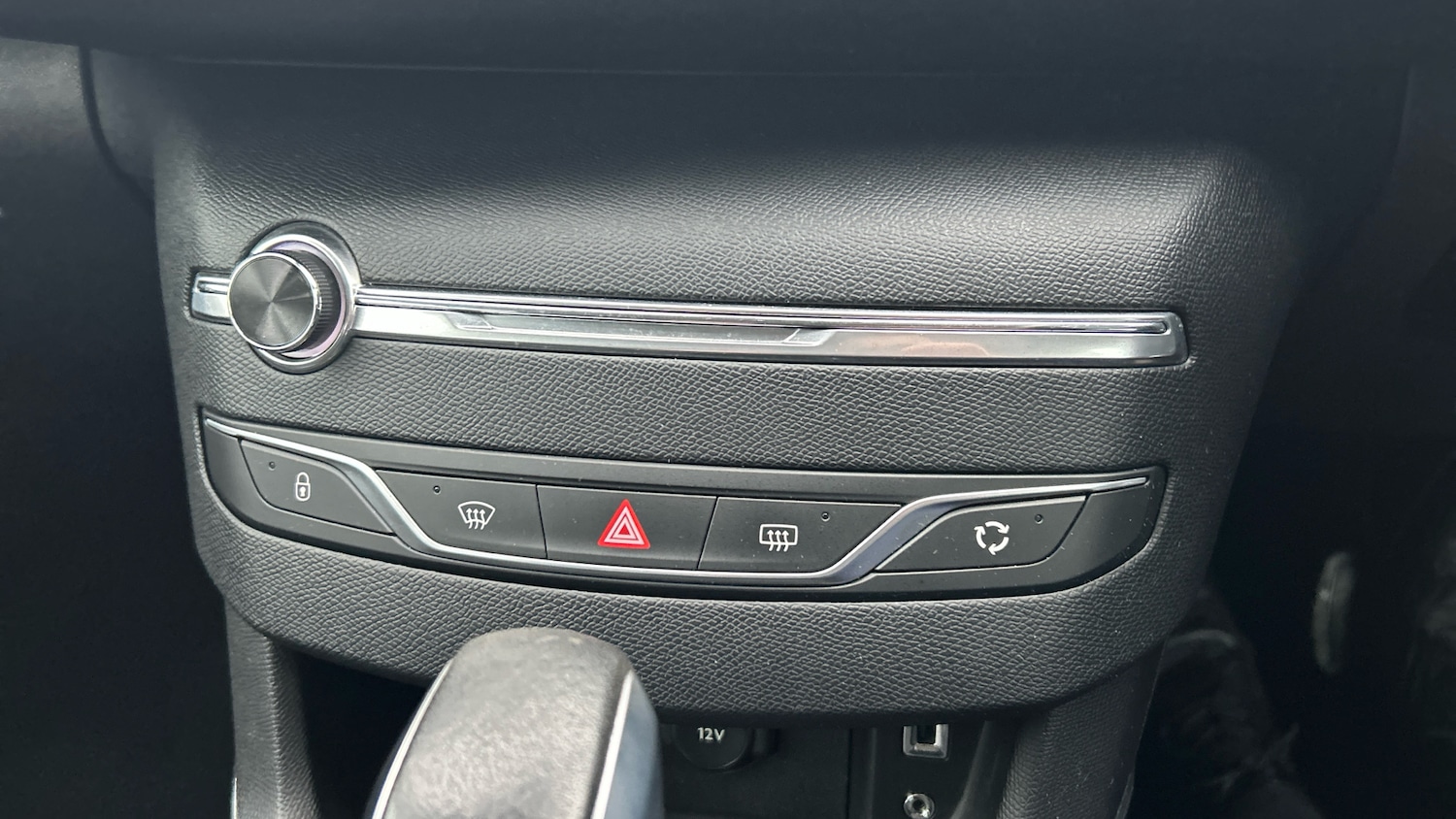 Used Peugeot 308 2015 for sale - 76980717: Photo 23