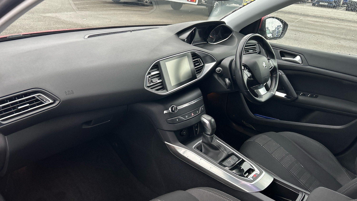 Used Peugeot 308 2015 for sale - 76980717: Photo 9