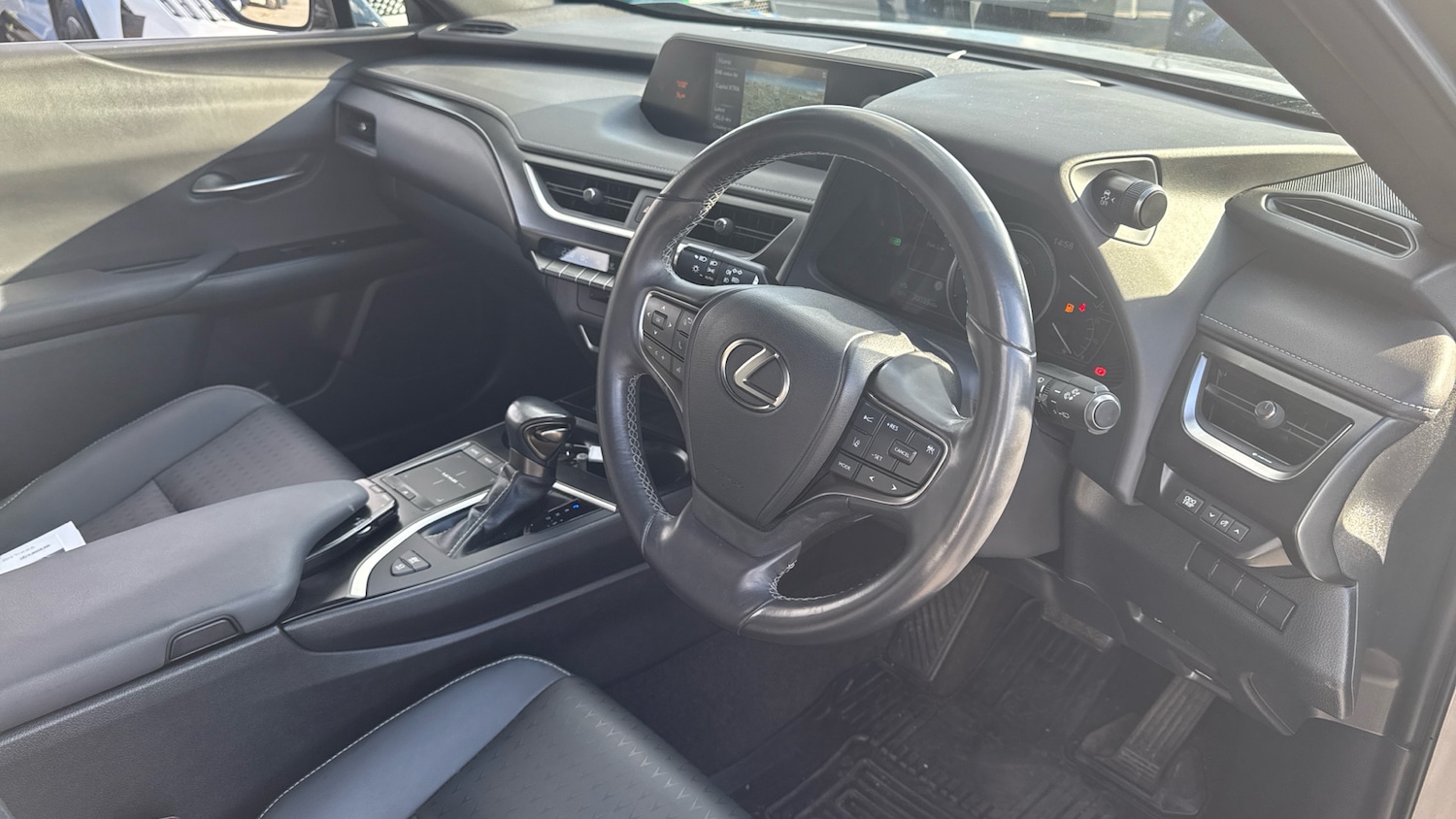 Used Lexus UX 2021 for sale - 76206560: Photo 11