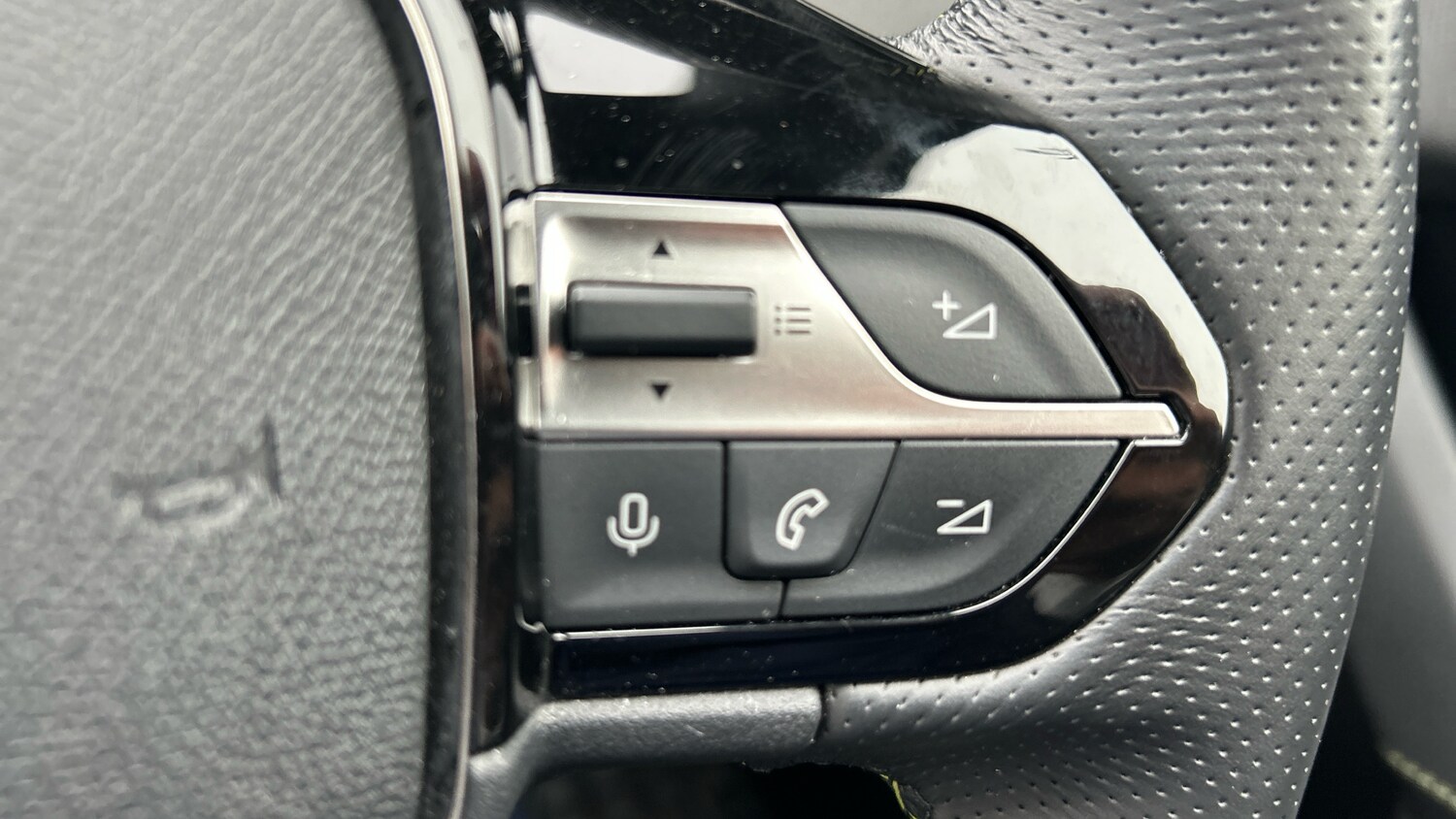 Used Peugeot 408 2023 for sale - 76088994: Photo 30