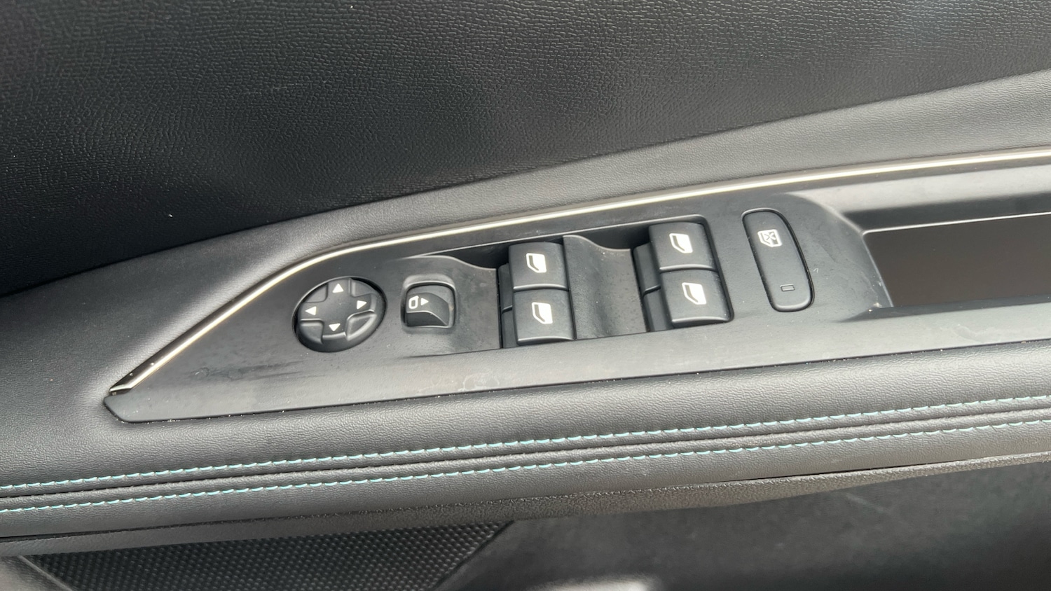 Used Peugeot 3008 2024 for sale - 77663303: Photo 31