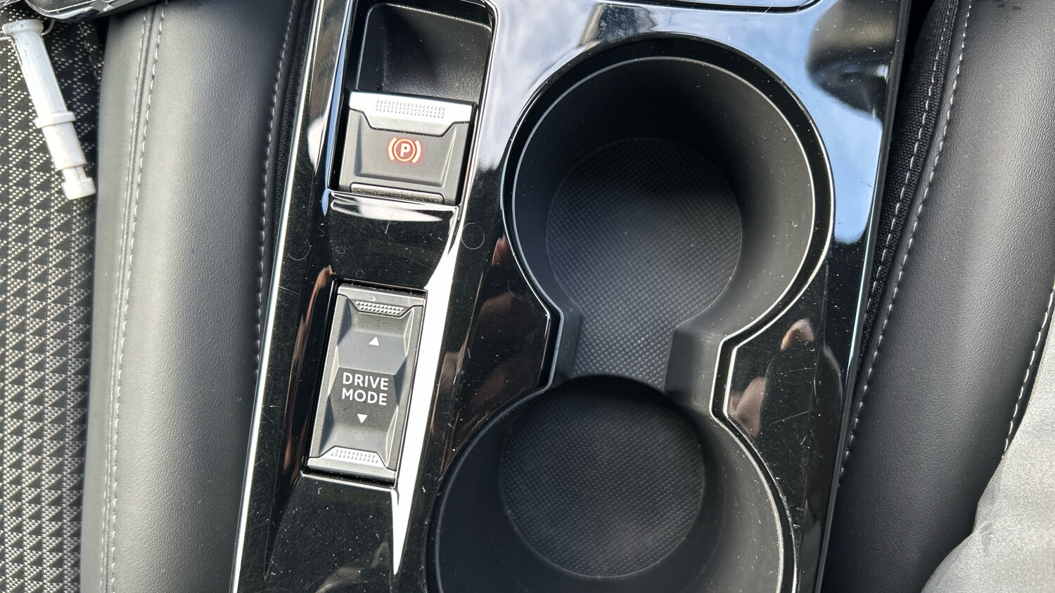 Used Peugeot 2008 2022 for sale - 76102764: Photo 22