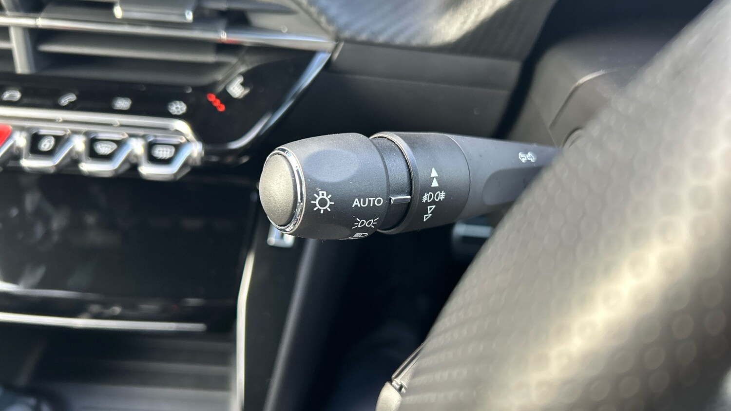 Used Peugeot 2008 2022 for sale - 76102764: Photo 26