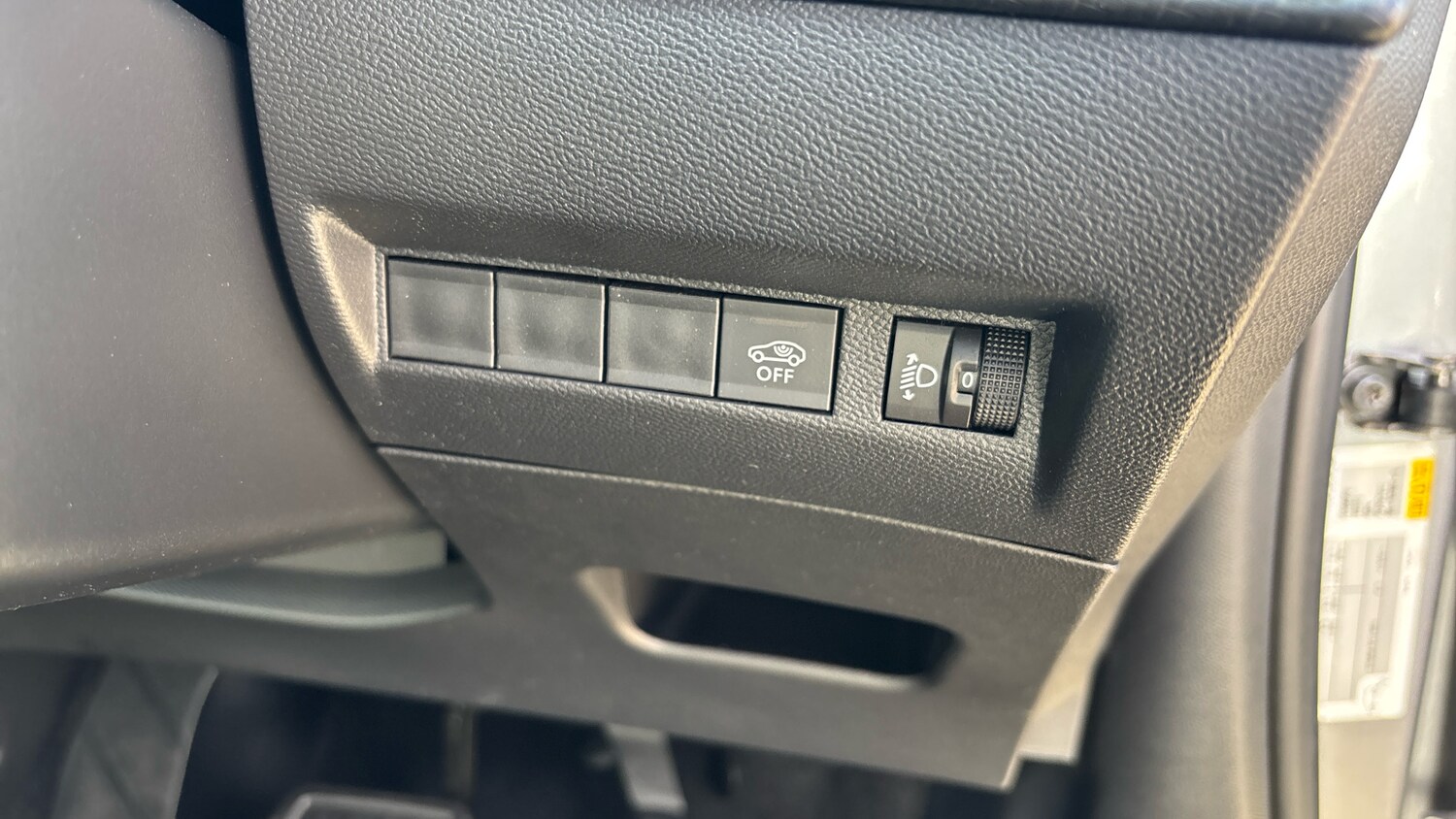 Used Peugeot 2008 2023 for sale - 78105420: Photo 29