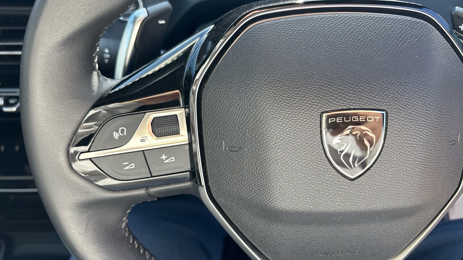 Used Peugeot 2008 2023 for sale - 78105420: Photo 30
