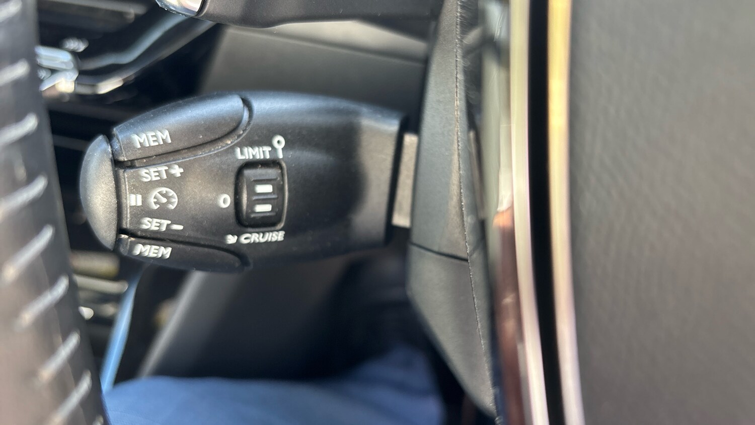 Used Peugeot 2008 2023 for sale - 78105420: Photo 34