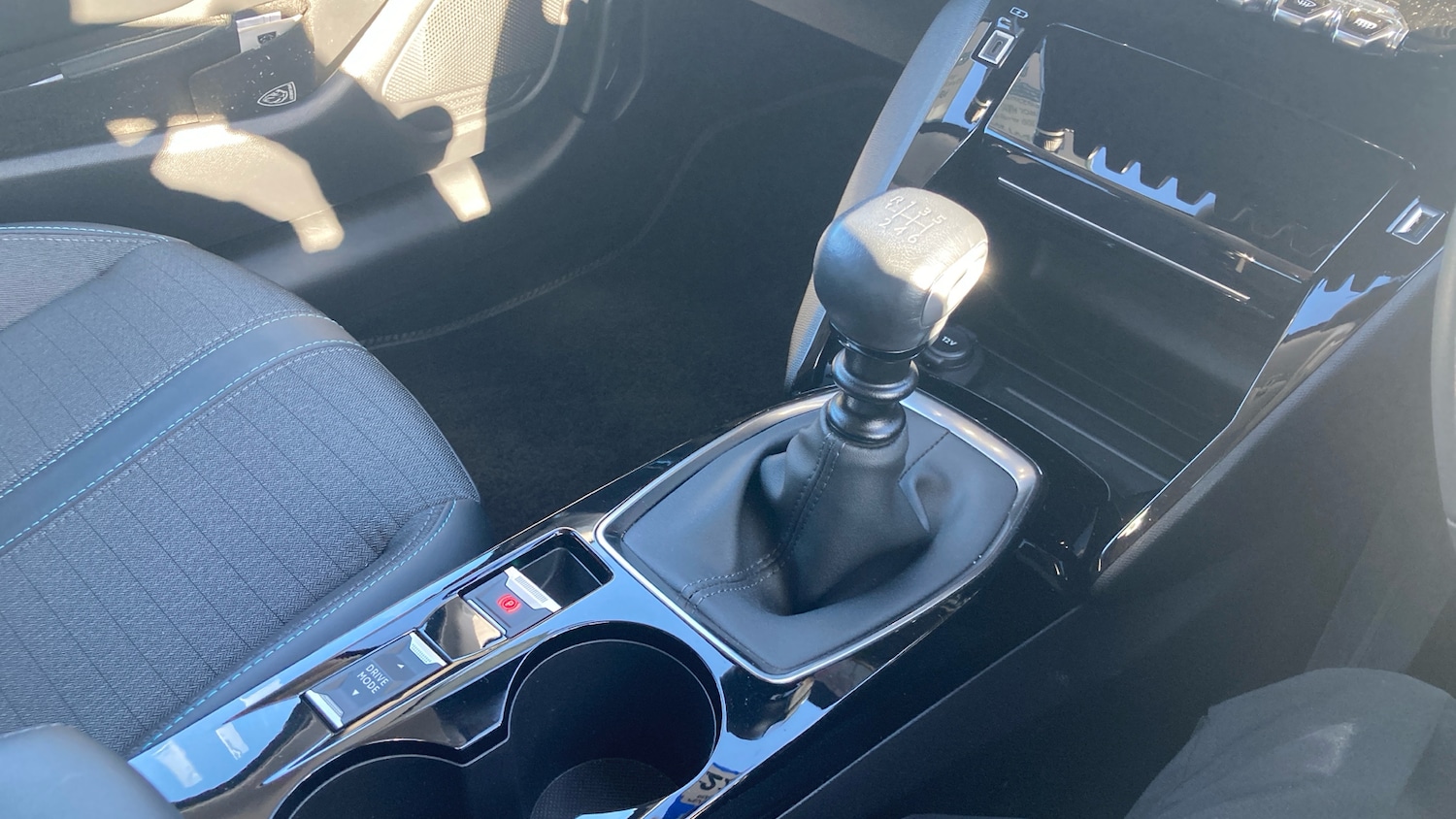 Used Peugeot 208 2023 for sale - 76028036: Photo 13