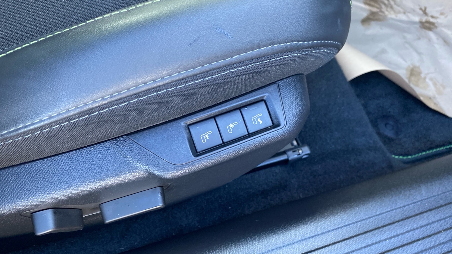 Used Peugeot 2008 2022 for sale - 77350289: Photo 43