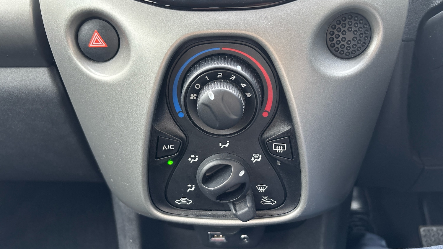 Used Citroen C1 2016 for sale - 76904841: Photo 32