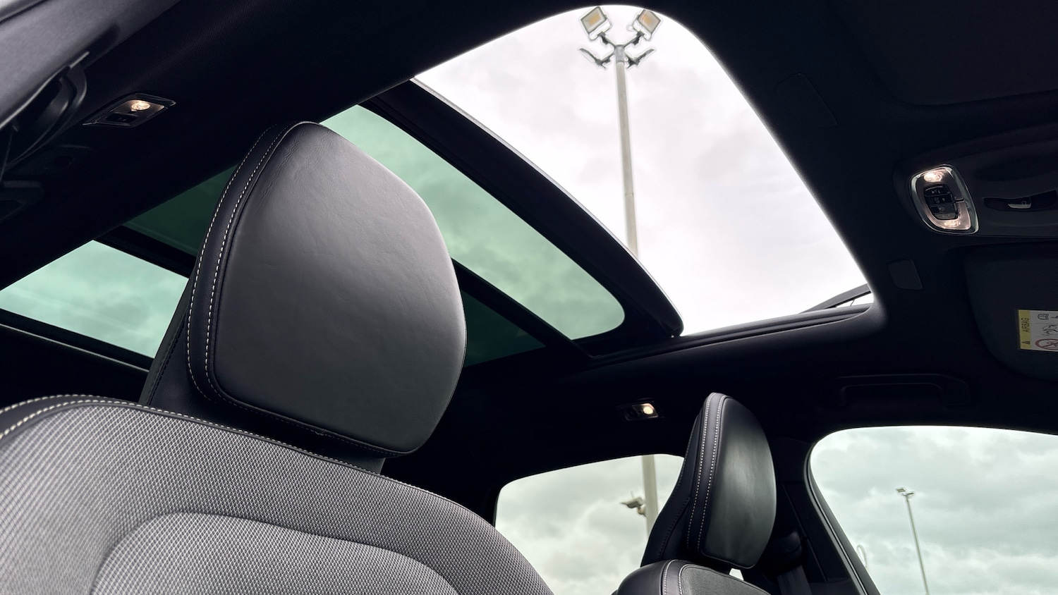 Used Volvo XC60 2021 for sale - 76477118: Photo 35