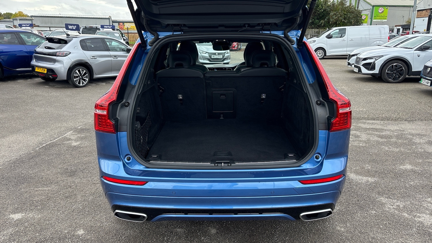 Used Volvo XC60 2021 for sale - 76477118: Photo 4