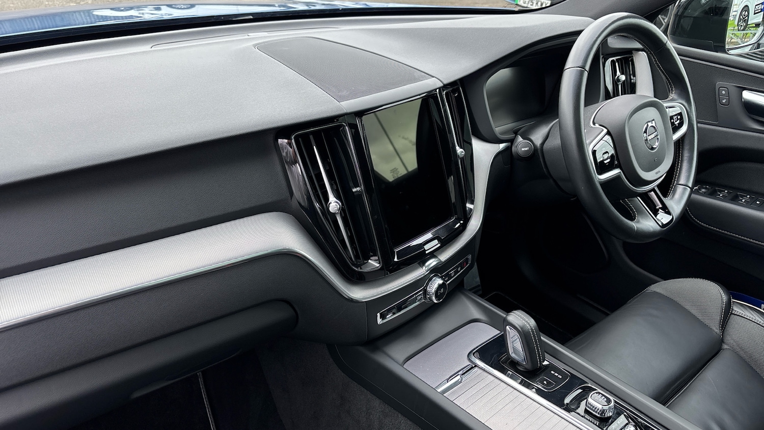 Used Volvo XC60 2021 for sale - 76477118: Photo 9