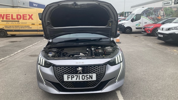 Used Peugeot 208 2021 for sale - 76311289: Photo 8