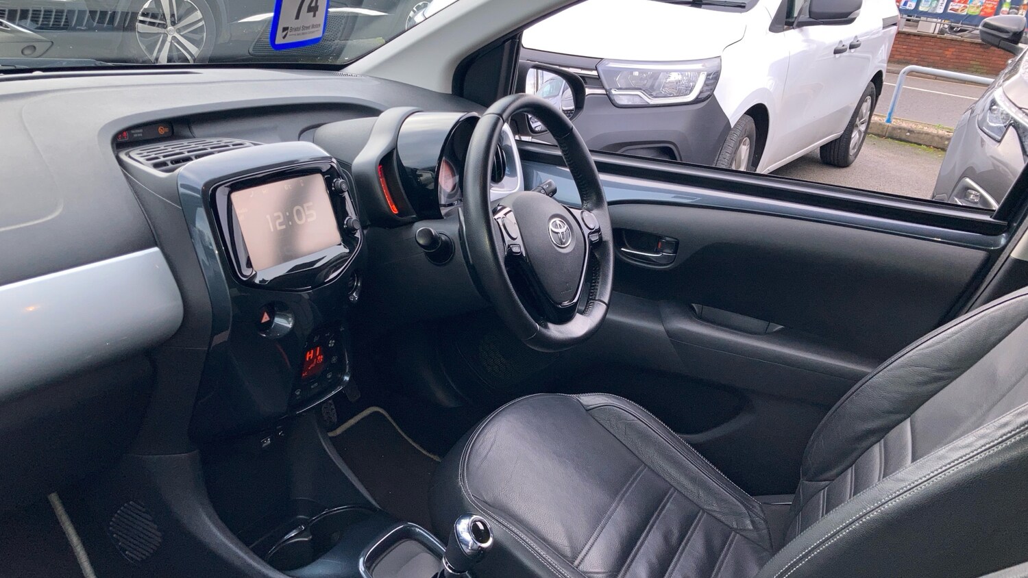 Used Toyota AYGO 2017 for sale - 77446109: Photo 9