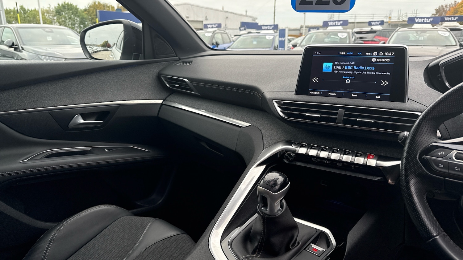 Used Peugeot 3008 2019 for sale - 76534280: Photo 14