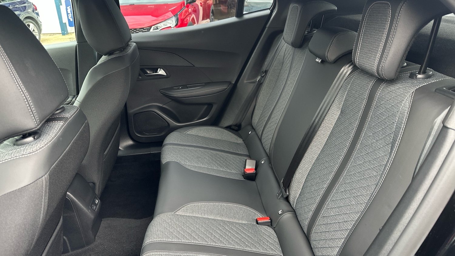 Used Peugeot 2008 2025 for sale - 77662461: Photo 16