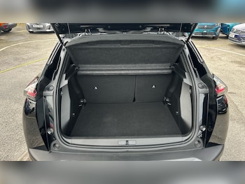 Used Peugeot 2008 2025 for sale - 77662461: Photo