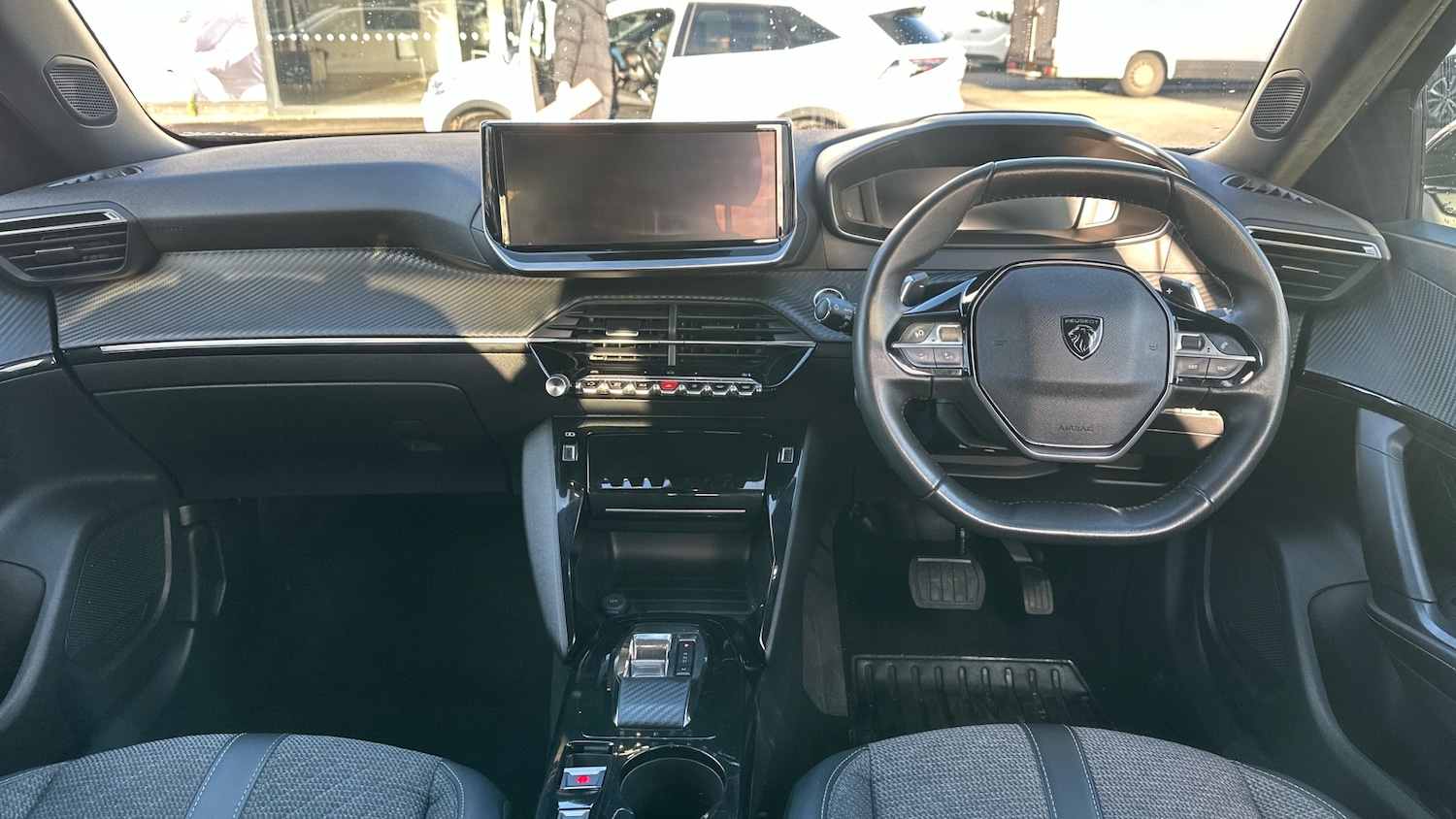 Used Peugeot 2008 2023 for sale - 76948172: Photo 10