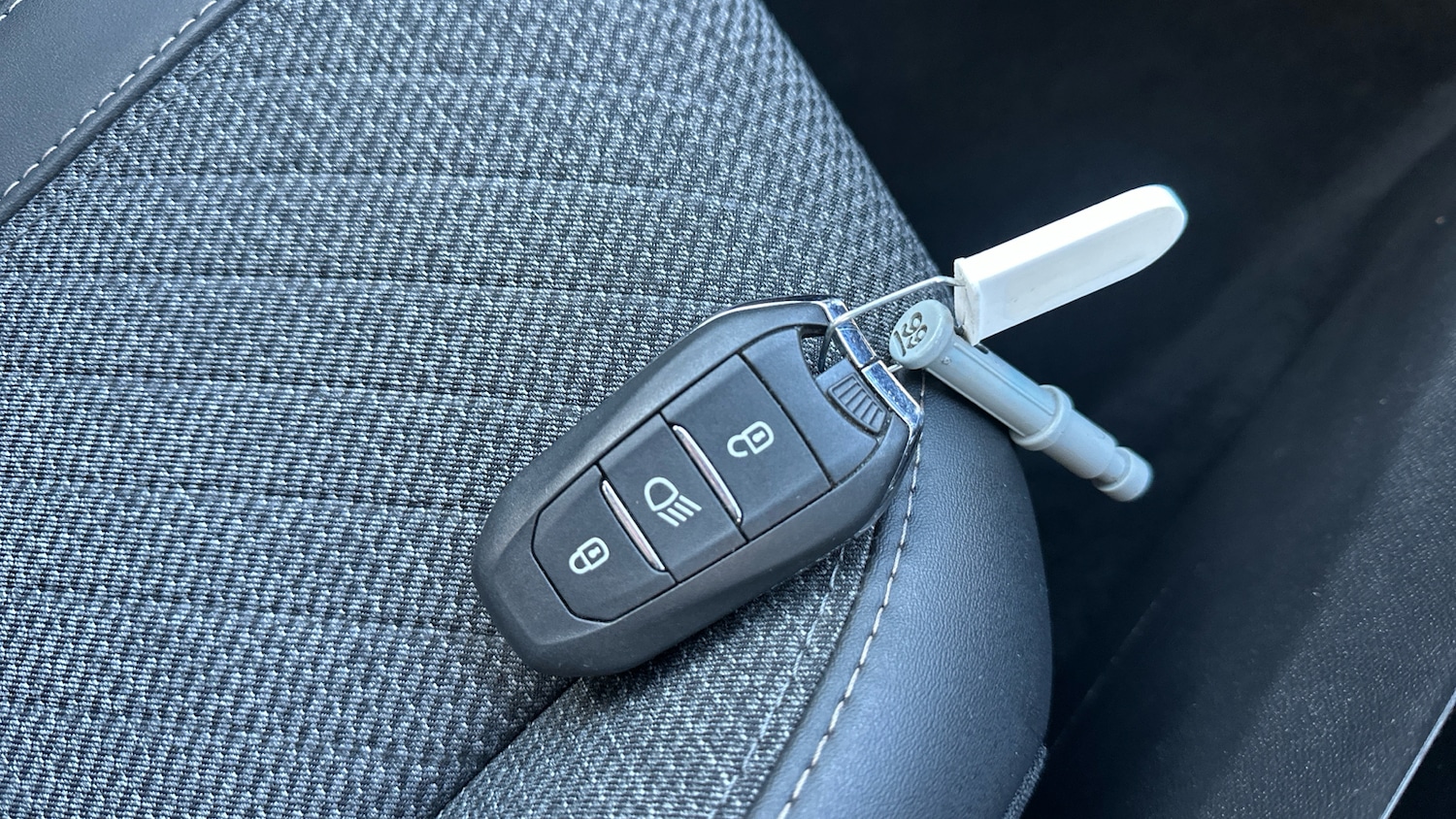 Used Peugeot 2008 2023 for sale - 76948172: Photo 20