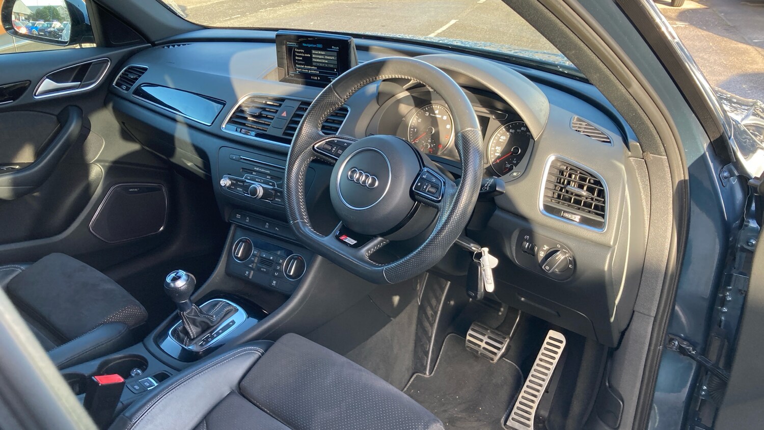 Used Audi Q3 2018 for sale - 77516328: Photo 11