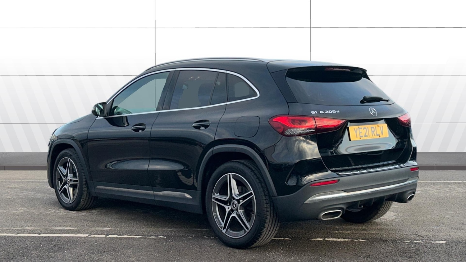 Used Mercedes-Benz GLA 2021 for sale - 77617746: Photo 2