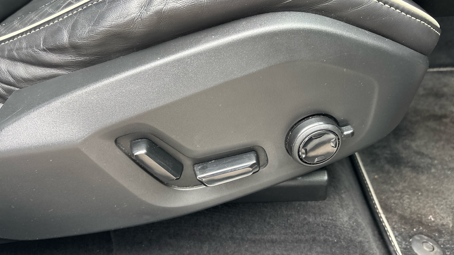 Used Volvo XC60 2021 for sale - 77310837: Photo 36